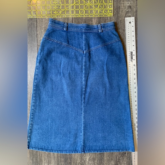 S Vintage denim skirt 70’s 80’s academia. Perfection ✨ - Picture 4 of 5